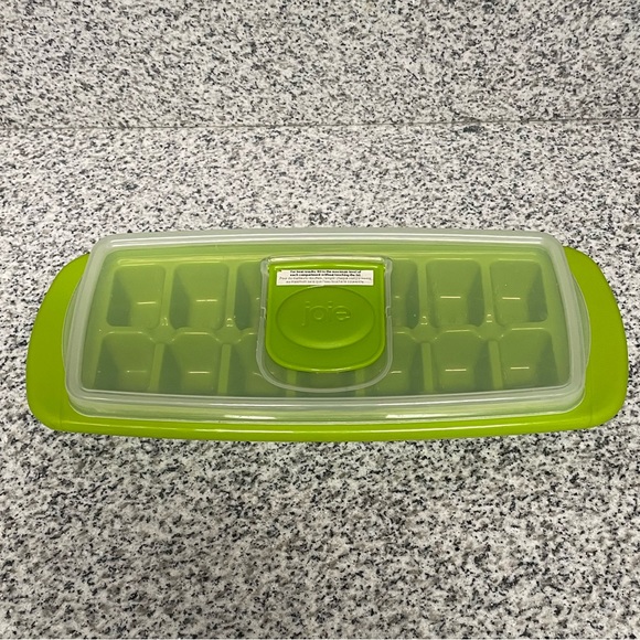 NWOT EUC ~ Variety of Sizes of Ice Trays and 1 Popsicle Holder Total of 8 trays - Picture 2 of 7